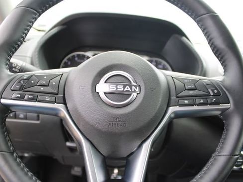 Used 2025 Nissan Sentra SV w/ All-Weather Package FWD image 16