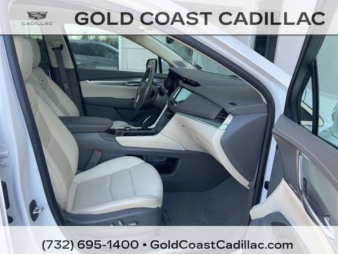Certified 2022 Cadillac XT5 Premium Luxury image 7