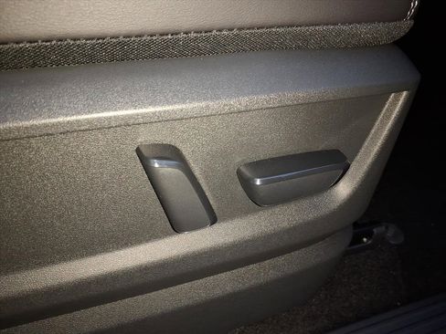 New 2026 Nissan Armada SV image 9