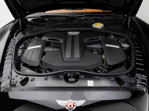 Used 2018 Bentley Flying Spur S V8 AWD/4WD image 6