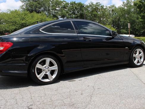 Used 2012 Mercedes-Benz C 250 Coupe image 8