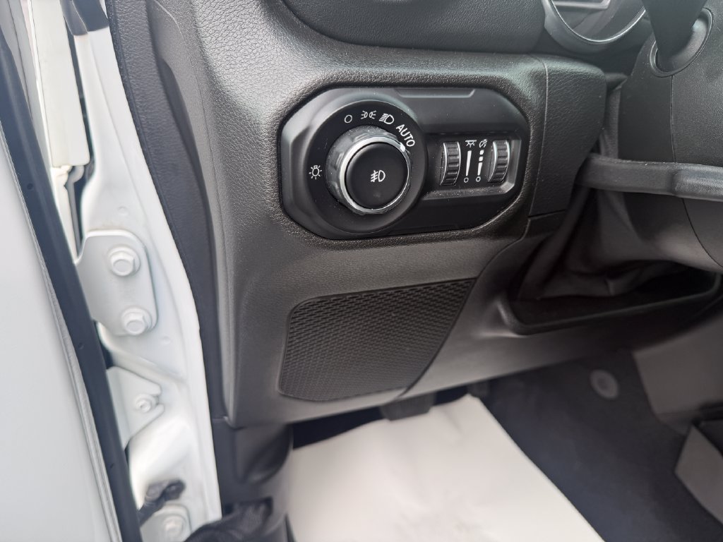 Used 2021 Jeep Wrangler Unlimited Sahara AWD/4WD image 15