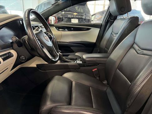 Used 2013 Cadillac XTS Platinum image 17