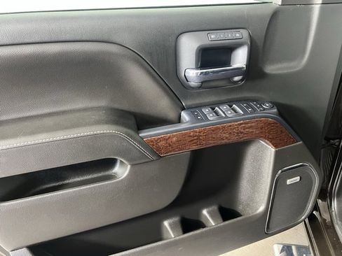 Used 2018 GMC Sierra 1500 SLT w/ SLT Premium Package image 19