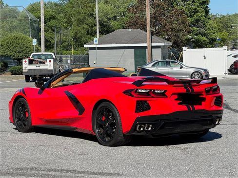 Used 2022 Chevrolet Corvette Stingray Premium Conv w/ Z51 Performance Package RWD image 4