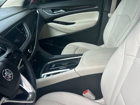 Certified 2022 Buick Enclave Essence w/ Sound and Sites Package FWD image 4