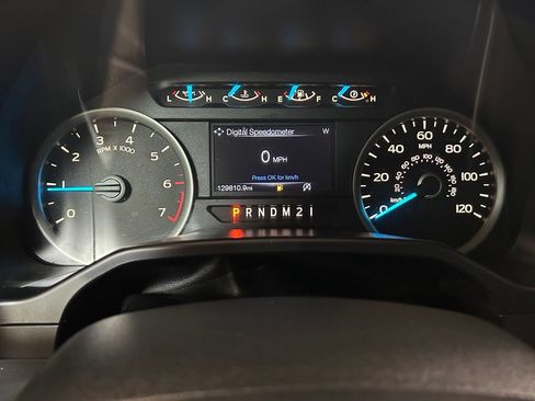 Used 2015 Ford F150 XLT w/ Equipment Group 302A Luxury AWD/4WD image 20
