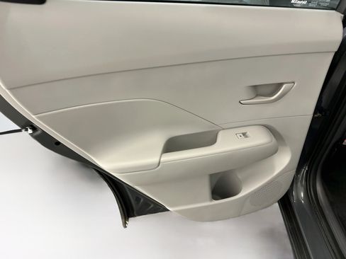 Used 2025 Hyundai Kona SEL AWD/4WD image 27