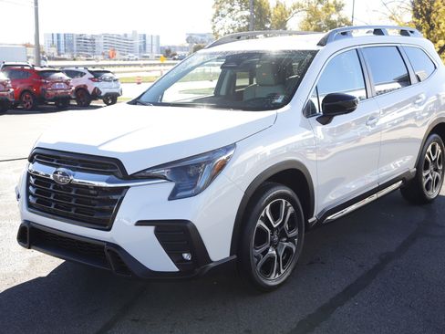 New 2025 Subaru Ascent Limited w/ Popular Package #2 image 9