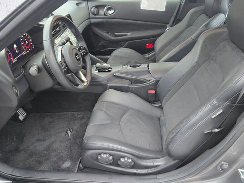 Used 2024 Nissan Z Performance w/ Floor Mat Package image 18