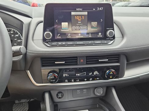 New 2026 Nissan Rogue SV image 8