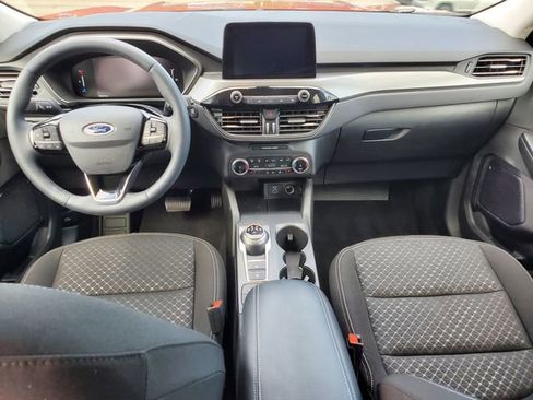 Used 2023 Ford Escape Active AWD/4WD image 16