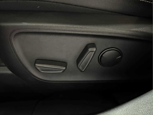 Used 2023 Ford Escape SE w/ PHEV Premium Package image 12