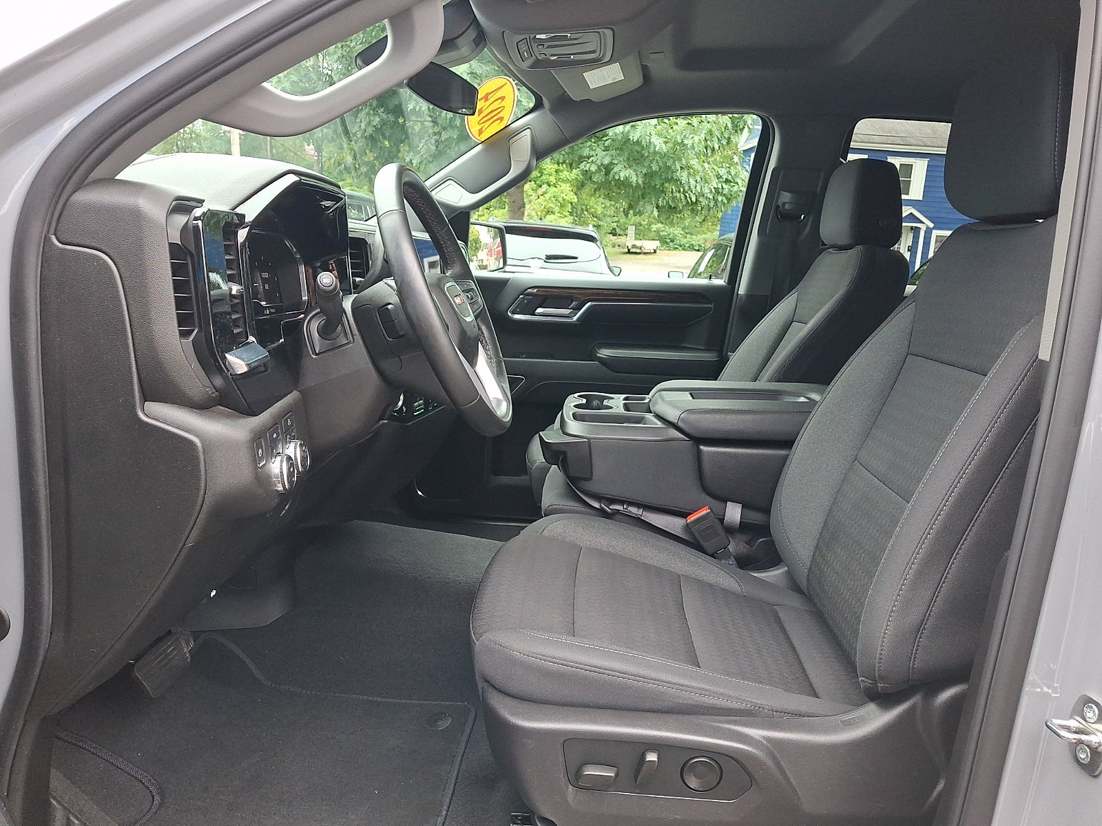 Used 2024 GMC Sierra 1500 Elevation AWD/4WD image 13