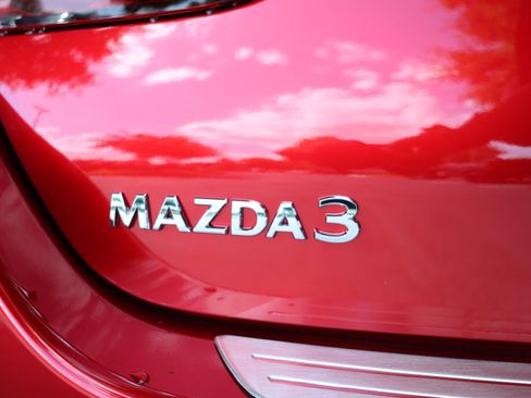 New 2026 MAZDA MAZDA3 2.5 S Sedan w/ Preferred Pkg FWD image 22