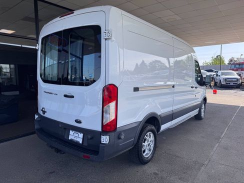 Used 2015 Ford Transit 250 148 Medium Roof RWD image 4
