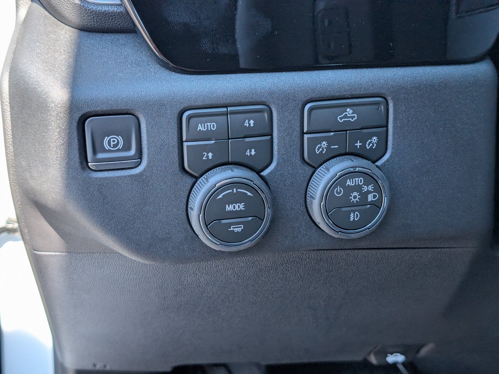 New 2026 Chevrolet Silverado 1500 RST w/ Z71 Off-Road Package AWD/4WD image 15