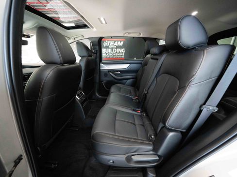 Used 2024 MAZDA CX-90 Plug-In Hybrid w/ Preferred AWD/4WD image 23