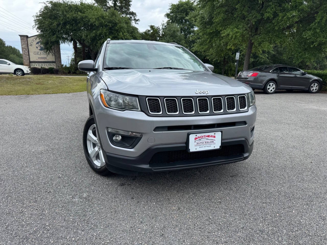 Used 2018 Jeep Compass Latitude AWD/4WD image 39