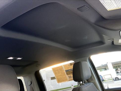 Used 2022 Chevrolet Silverado 1500 LT image 13