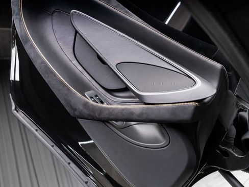 Used 2017 McLaren 570S RWD image 59