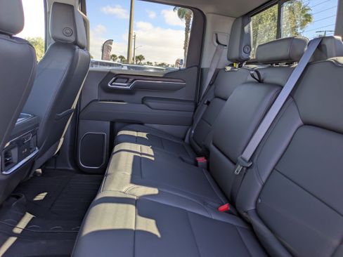 New 2026 GMC Sierra 1500 SLT w/ SLT Premium Plus Package image 17