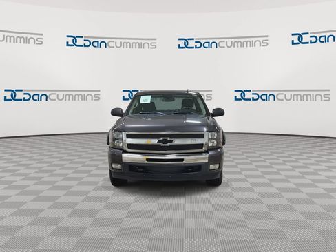 Used 2010 Chevrolet Silverado 1500 LT w/ Power Pack Plus AWD/4WD image 3