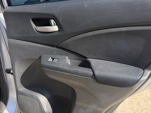 Used 2016 Honda CR-V LX image 24