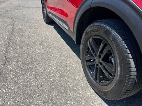 Certified 2023 Ford Explorer XLT w/ Equipment Group 202A AWD/4WD image 25