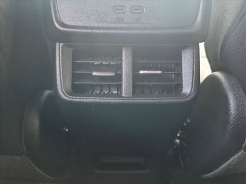 Used 2025 Chevrolet Equinox LT w/ Convenience Package II AWD/4WD image 17