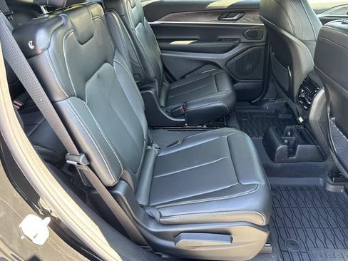 New 2027 Jeep Grand Cherokee L Limited AWD/4WD image 15