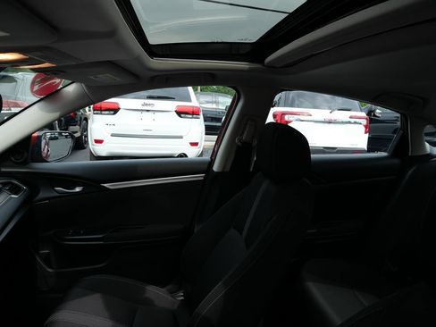 Used 2020 Honda Civic EX image 11