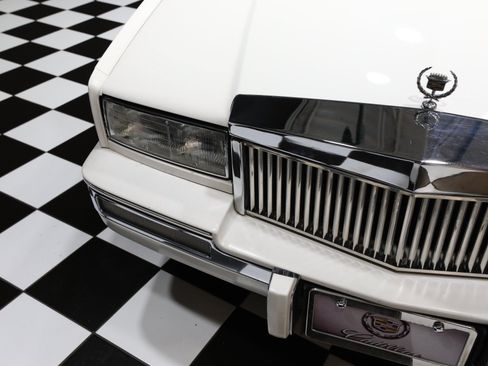 Used 1988 Cadillac Eldorado Coupe FWD image 15