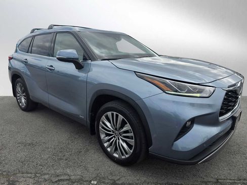 Used 2022 Toyota Highlander Platinum image 7