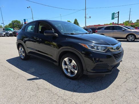 Used 2019 Honda HR-V LX image 1