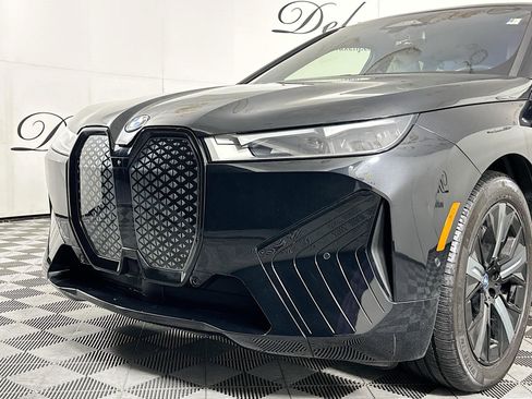 Used 2023 BMW iX xDrive50 w/ Premium Package image 33