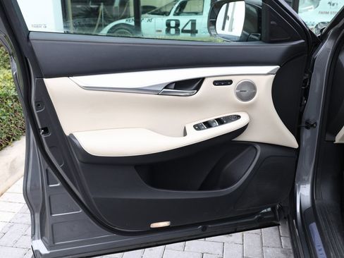 Used 2020 INFINITI QX50 Sensory w/ Proactive Package image 11