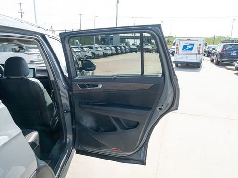 New 2026 Volkswagen Atlas SEL AWD/4WD image 15
