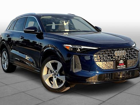 New 2025 Audi Q5 Premium Plus image 2