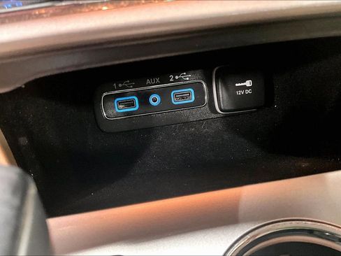 Used 2019 Jeep Grand Cherokee Laredo AWD/4WD image 29