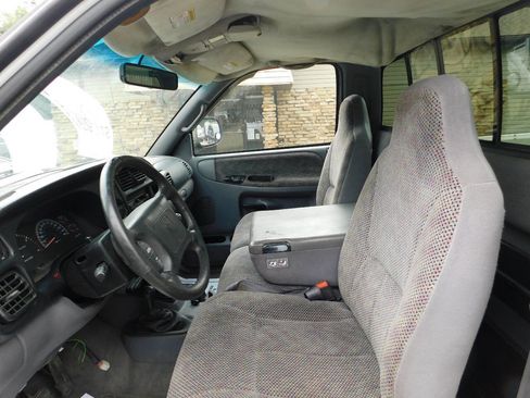 Used 1999 Dodge Ram 2500 Truck 4x4 Regular Cab image 17