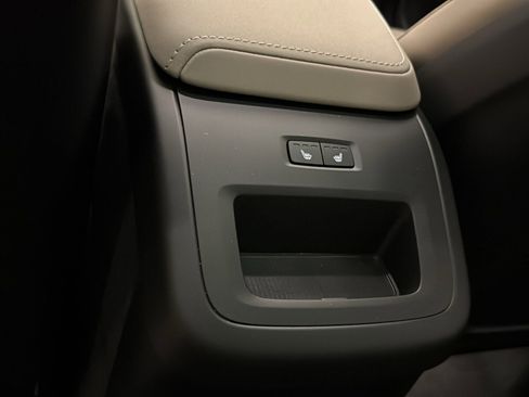 New 2026 Volvo XC60 T8 Plus w/ Protection Package Premier image 28