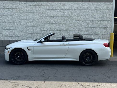 Used 2018 BMW M4 Convertible RWD image 14