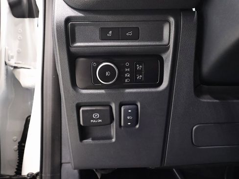 Certified 2024 Ford Expedition Limited image 30