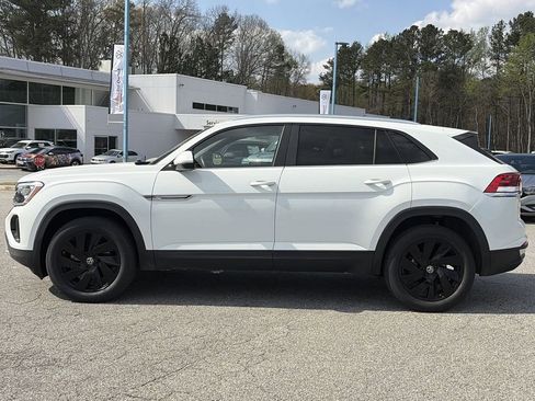 Used 2024 Volkswagen Atlas Cross Sport SE image 20