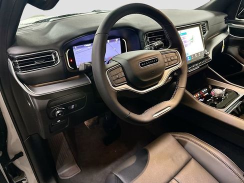 New 2025 Jeep Wagoneer L Series III w/ Quick Order Package 25C Super image 10