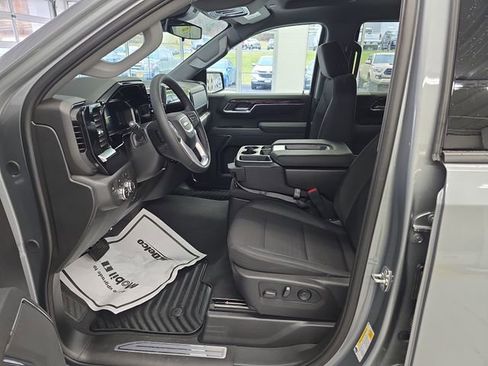 New 2026 GMC Sierra 1500 Elevation image 13