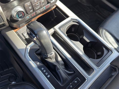 Used 2019 Ford F150 Lariat w/ Equipment Group 502A Luxury image 19