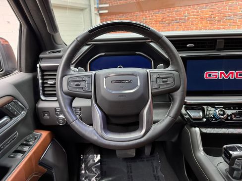 Used 2024 GMC Sierra 1500 Denali Ultimate image 14