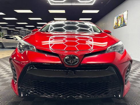 Used 2019 Toyota Corolla SE FWD image 3